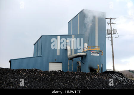 Hazleton, Us. 02nd Feb, 2017. A sign with the words 'Trump digs coal' can be seen on a factory building in a coal mining area in Hazleton, Pennsylvania, US. The city has many citizens of Latin American descent. It sits within a district where resident overwhelmingly voted for the Republican Donald Trump. Photo: Maren Hennemuth/dpa/Alamy Live News Stock Photo