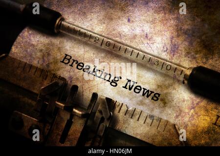 Breaking news text on typewriter Stock Photo