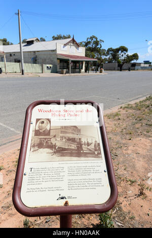 Historic Woodsons Store where the Flying Padre Rev. Daniels landed in 1929, Menindee, New South Wales, Australia Stock Photo