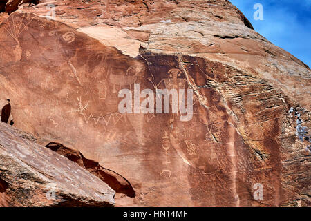 Petroglyphs on rock wall in Dinosaur National Monument, Utah, USA. Stock Photo