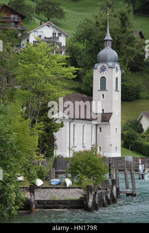 Kirche St Ida, Bauen, a small village on the shore of the Vierwaldstättersee (Lake Lucerne), Switzerland Stock Photo