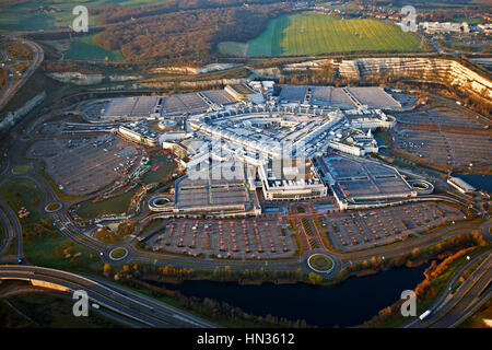Bluewater shop complex hi-res stock photography and images - Alamy