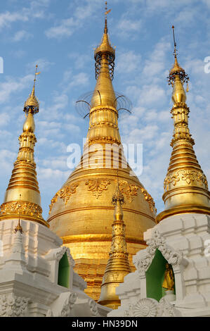 Myanmar (Burma), Yangon, Shwedagon Paya has achieved iconic status for Yangon and, along with Bagan, for the country as a whole Stock Photo