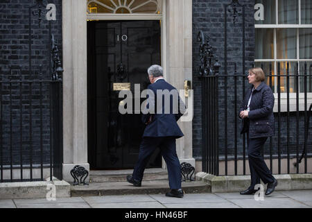 London, UK. 8th February, 2017. Sir Michael Fallon MP, Secretary of State for Defence, arrives at 10 Downing Street for a meeting on the final afternoon of the Brexit bill debate. Credit: Mark Kerrison/Alamy Live News Stock Photo