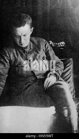ALEXANDER KERENSKY (1881-1970) Russian lawyer and politician as Minsiter of War in 1917 Stock Photo