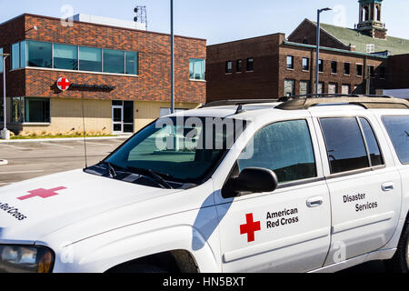 Indianapolis - Circa February 2017: American Red Cross Disaster Relief Van. The American National Red Cross provides emergency assistance and disaster Stock Photo