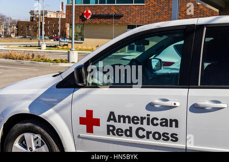 Indianapolis - Circa February 2017: American Red Cross Disaster Relief Van. The American National Red Cross provides emergency assistance and disaster Stock Photo