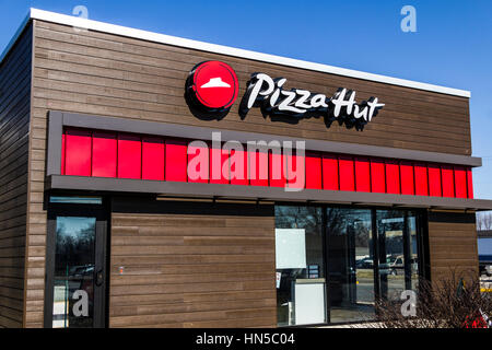 Indianapolis - Circa February 2017: Pizza Hut Fast Casual Restaurant. Pizza Hut is a subsidiary of YUM! Brands IV Stock Photo