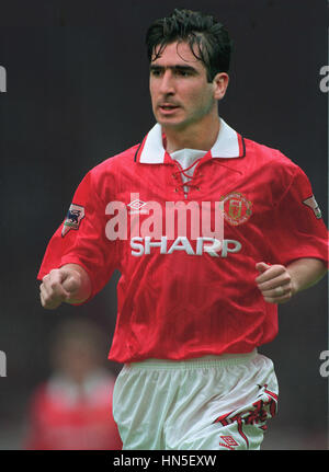 Eric cantona manchester united 1992 hi-res stock photography and 