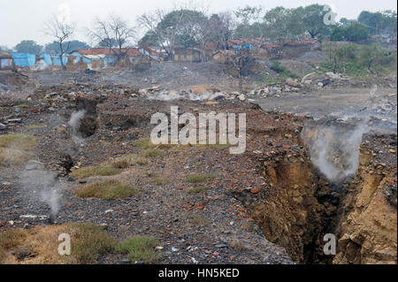 India Jharkhand Jharia , burning opencast hard coal mines of BCCL ...
