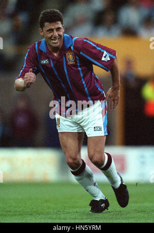 ANDY TOWNSEND ASTON VILLA FC 29 July 1993 Stock Photo