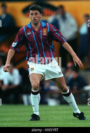 ANDY TOWNSEND ASTON VILLA FC 29 July 1993 Stock Photo