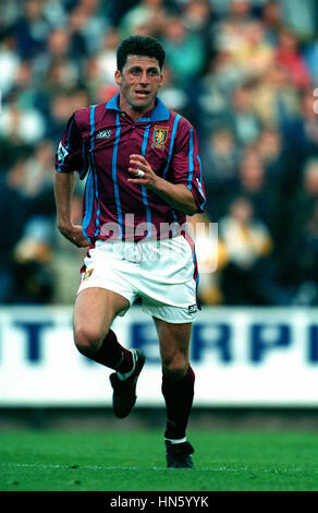 ANDY TOWNSEND ASTON VILLA FC 05 August 1993 Stock Photo