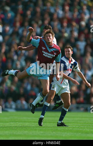 LEE CHAPMAN & JASON WILCOX WEST HAM UTD V BLACKBURN R FC 19 September 1993 Stock Photo