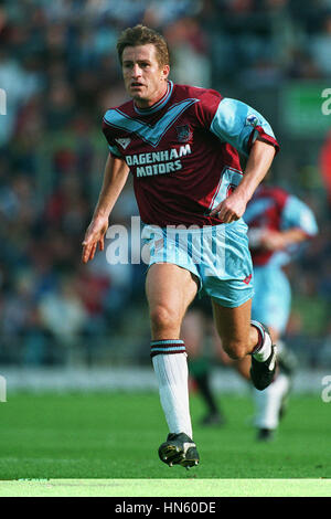 LEE CHAPMAN WEST HAM UNITED FC 19 September 1993 Stock Photo