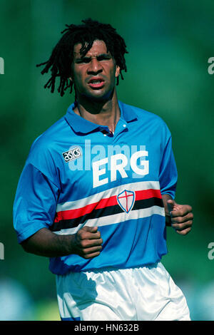 RUUD GULLIT SAMPDORIA FC 02 August 1993 Stock Photo: 133514479 - Alamy