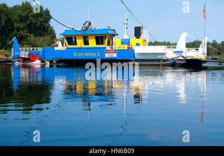 Wheatland Ferry, Willamette Mission State Park, Oregon Stock Photo