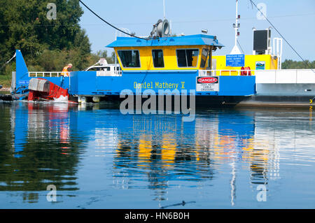 Wheatland Ferry, Willamette Mission State Park, Oregon Stock Photo