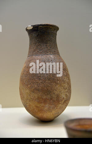 Jar. Tayma. Around 7th century BCE. National Museum, Riyadh. Saudi Arabia. Stock Photo