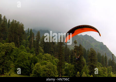 Paragliding at Solang Valley, Manali, Himachal Pradesh, India Stock Photo