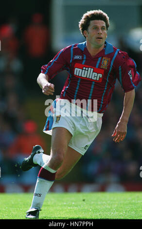 ANDY TOWNSEND ASTON VILLA FC 13 September 1994 Stock Photo