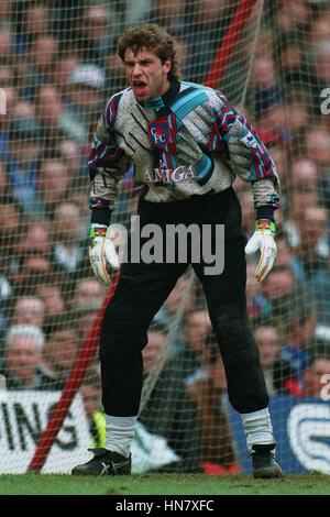 dmitri-kharine-chelsea-fc-27-