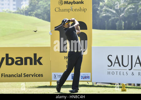 Kuala Lumpur, MALAYSIA. 10th Feb, 2017. Itthipat BURANATANYARAT of Thailands plays a shot during Day Two of the Maybank Championship Malaysia at Saujana Golf Club on February 10, 2017 in Kuala Lumpur, Malaysia. Credit: Chris Jung/ZUMA Wire/Alamy Live News Stock Photo