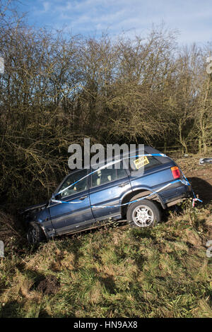 Range Rover crashed into a ditch. Northamptonshire, England Stock Photo