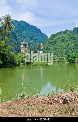 Tambun Tibetian Buddhist Temple, Perak - Tambun Tibetian Temple, also known as Jingang Jing She by the locals, is surrounded by magnificent perimeters Stock Photo