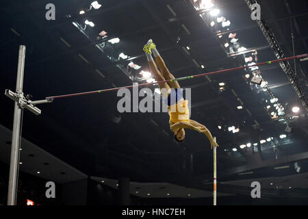 Berlin, Germany. 10th Feb, 2017. Thiago Braz da Silva from Brazil in action during the men's pole vault at the ISTAF Indoor Light Athletics competition in Berlin, Germany, 10 February 2017. Photo: Rainer Jensen/dpa/Alamy Live News Stock Photo