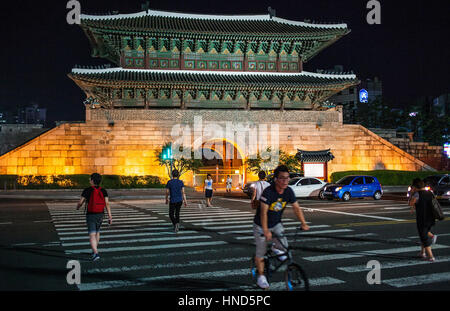 Cityscape, townscape, Dongdaemun Gate or Heunginjimun gate, Great East Gate, Seoul, South Korea Stock Photo