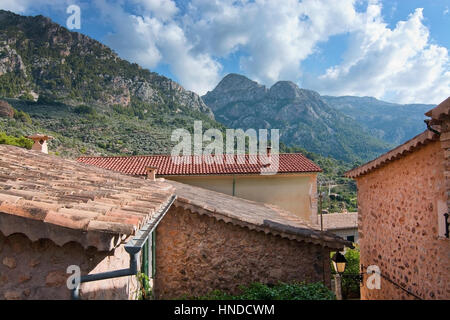 FORNALUTX, MALLORCA, BALEARIC ISLANDS, SPAIN - SEPTEMBER 28, 2016: Fornalutx village stone architecture and decor details on a sunny day on September  Stock Photo