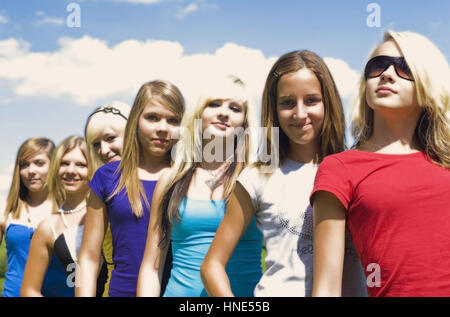 Model release, Jugendliche Maedchen - teenage girls Stock Photo