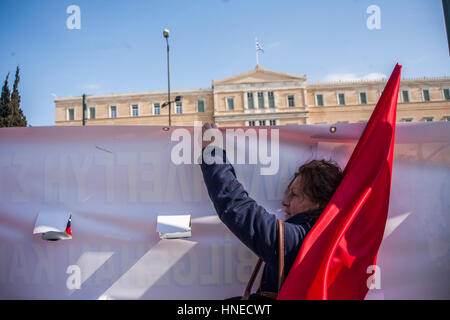 Athens, Greece. 11th Feb, 2017. Kurds and their supporters demonstrate in Athens against the Turkish Goverment and its attacks against the Kurds. Credit: George Panagakis/Pacific Press/Alamy Live News Stock Photo