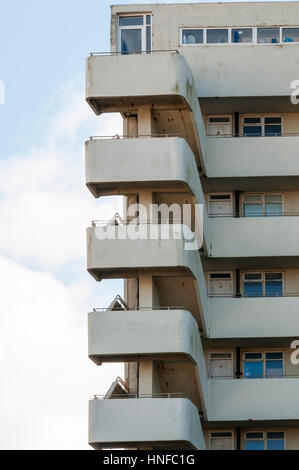 The modernist flats Embassy Court in King's Road on Brighton seafront were designed by Wells Coates in the 1930s. Stock Photo