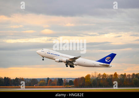 Senator Atlantic Bridge, Air Atlanta Icelandic, senator, Boeing, B 747 Cargo, runway, take off, MUC, EDDM, Airport Munich, Erding, Freising, Munich Stock Photo