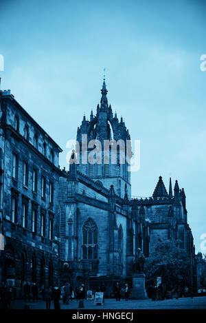 EDINBURGH, UK - OCT 8: St Giles' Cathedral and street view on October 8, 2013 in Edinburgh. As the capital city of Scotland, it is the largest financi Stock Photo