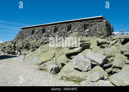 The Tip Top House (originally built as a hotel in 1853) on the summit of Mount Washington in the White Mountains, New Hampshire USA. Mount Washington, Stock Photo