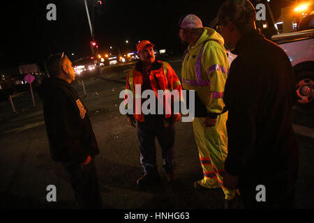 Yuba City, California, USA. 12th Feb, 2017. Yuba County Public Works tell people they cannot return home as they block roads after the Oroville Dam spillway prompted emergency evacuations of up to 180,000 people in Yuba City, California. Credit: Joel Angel Juarez/ZUMA Wire/Alamy Live News Stock Photo