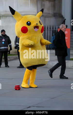 Westminster, London, UK. 13th Feb, 2017. UK Weather. Tourists out and about in Westminster on a sunny but cold and windy day in the capital. Credit: Dinendra Haria/Alamy Live News Stock Photo