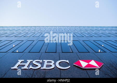 Duesseldorf, Germany. 13th Feb, 2017. View of a branch of the HSBC bank, photographed on Koenigsallee in Duesseldorf, Germany, 13 February 2017. Photo: Rolf Vennenbernd/dpa/Alamy Live News Stock Photo