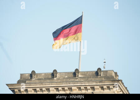Berlin, Germany. 13th Feb, 2017. The German flag is seen on top of a corner of the Reichstag on 13 February, 2017. Credit: Willem Arriens/Alamy Live News