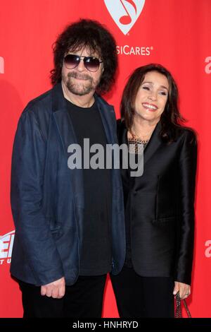 Jeff Lynne And Sani Kapelson Lynne MusiCares Person Of The Year ...