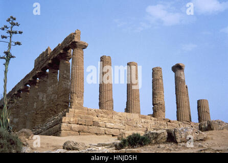 Italy. Sicily. Agrigento. Valley of the Temples. Temple of Juno Lacinia. 450 BC. Doric style. Overview. UNESCO World Heritage Site. Stock Photo
