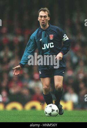 DAVID PLATT ARSENAL FC 03 March 1997 Stock Photo - Alamy