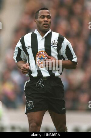 LES FERDINAND NEWCASTLE UNITED FC 27 February 1996 Stock Photo