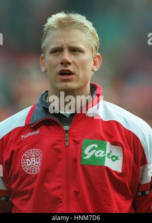 PETER SCHMEICHEL DENMARK & MANCHESTER UNITED FC 30 April 1996 Stock Photo