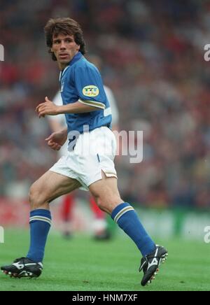 STOCK IMAGE - GIANFRANCO ZOLA Parma and Italy International