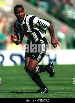 LES FERDINAND NEWCASTLE UNITED FC 21 August 1995 Stock Photo