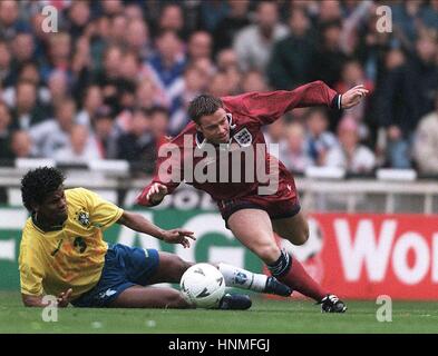 England brazil umbro cup hi-res stock photography and images - Alamy